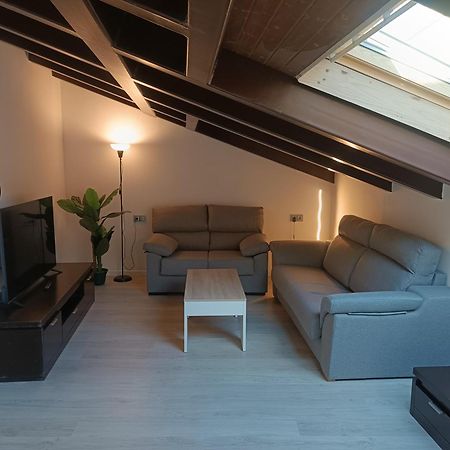 Apartamentos Turisticos Avila Puerta De La Santa 2-1 المظهر الخارجي الصورة