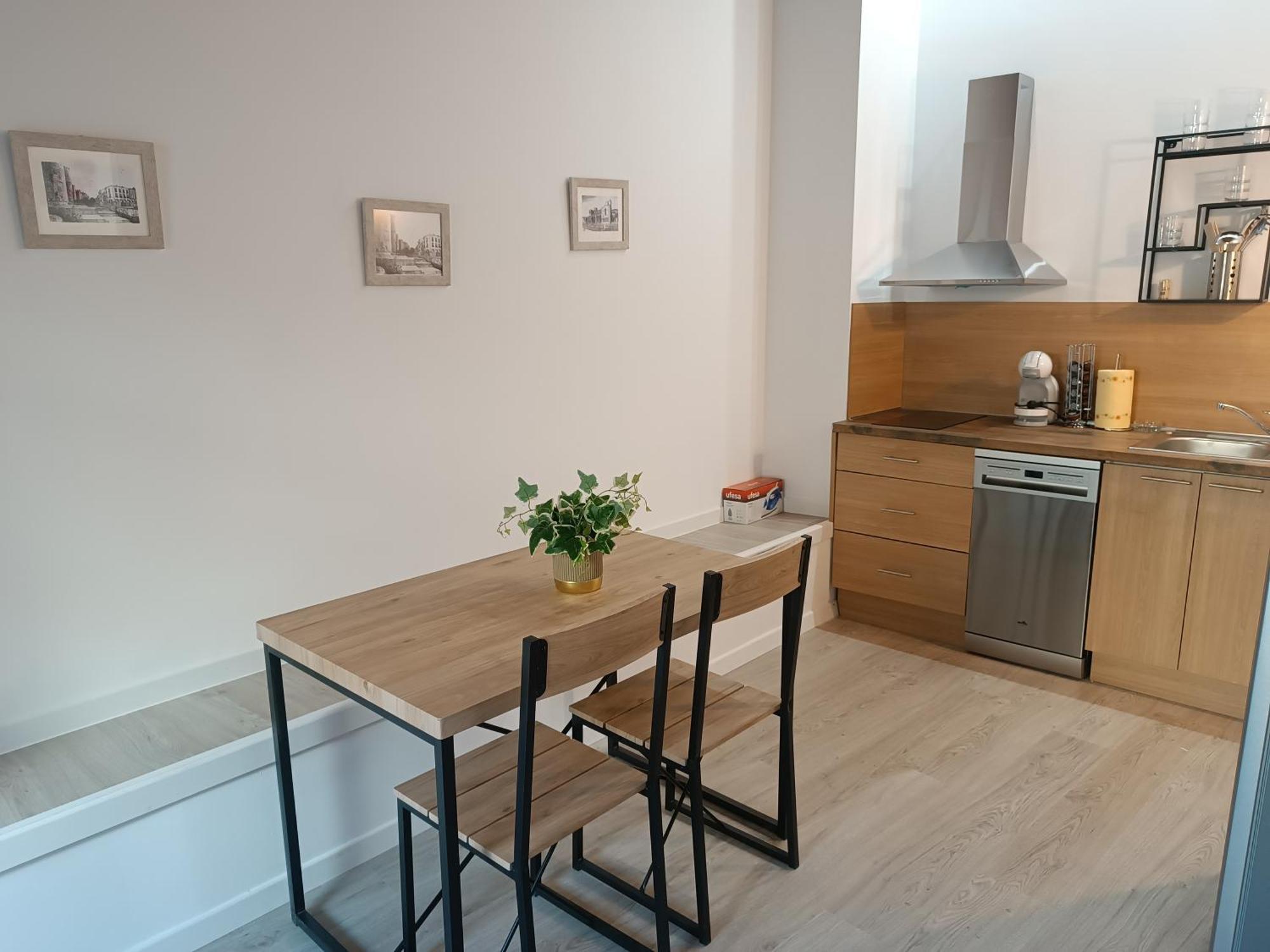 Apartamentos Turisticos Avila Puerta De La Santa 2-1 المظهر الخارجي الصورة